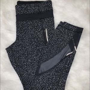 Size 6 Lulu leggings